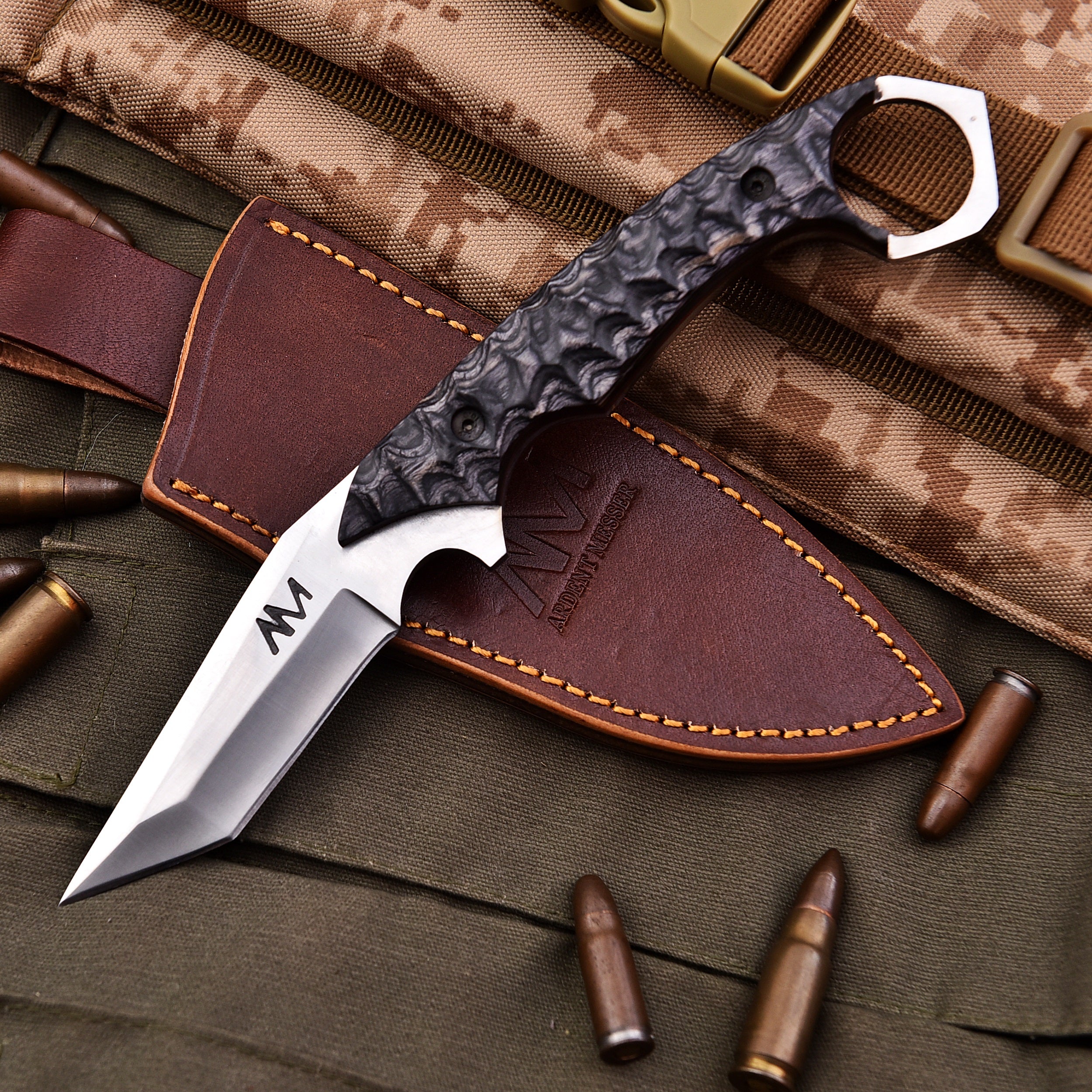 am-sentinel-knife-with-sheath.jpg